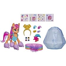Φιγούρα Hasbro My Little Pony Sunny Starscout Κρυστάλλινη Περιπέτεια, με 20 αξεσουάρ.