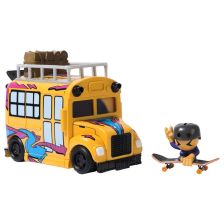 Σετ παιχνιδιού Spin Master Tech Deck Ultra Sk8 bus Ράμπα και ταστιέρα με φιγούρα.