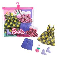 Σετ ρούχων για κούκλες Barbie Mattel με 2 στολές και 2 αξεσουάρ.